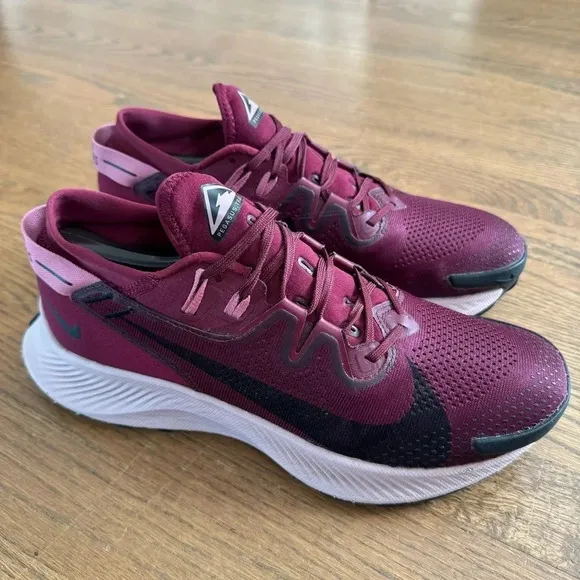 Nike Pegasus Trail 2 Hiking Off Road Shoes Women’s size 10.5