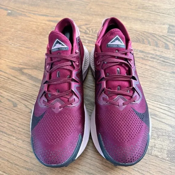 Nike Pegasus Trail 2 Hiking Off Road Shoes Women’s size 10.5