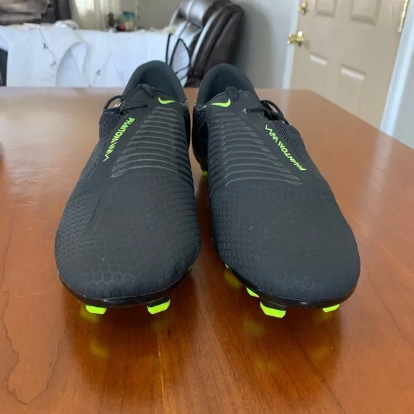 Nike Phantom Venom Pro FG Black-Volt Soccer Cleats