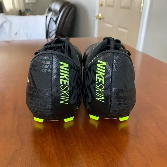 Nike Phantom Venom Pro FG Black-Volt Soccer Cleats
