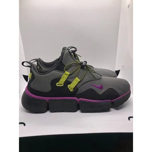 Nike Pocketknife DM SU‎ River Rock Biolet Black Size 11.5 AH9709-001 EUC