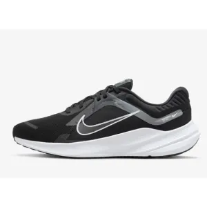 Nike Quest 5 Black White Running Sneakers Men's Size 9 New in Box Shoes