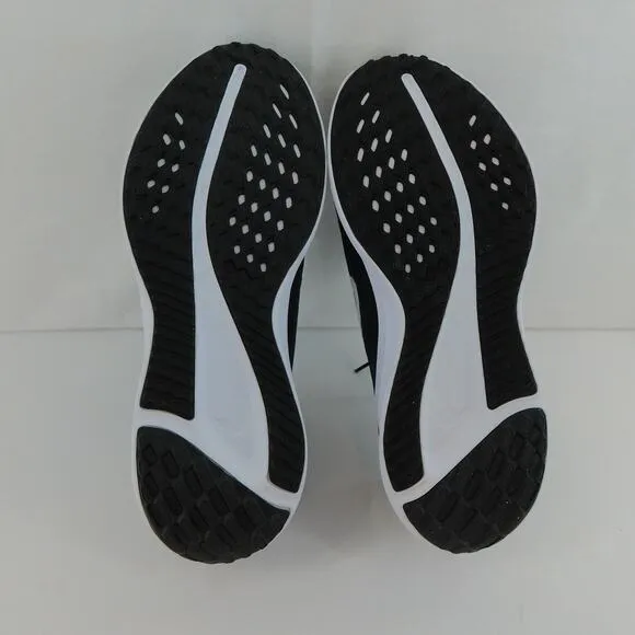 Nike Quest 5 Black White Running Sneakers Men's Size 9 New in Box Shoes