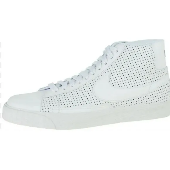 NIKE // rare mismatch 9/9.5 blazer perforated mid top sneaker