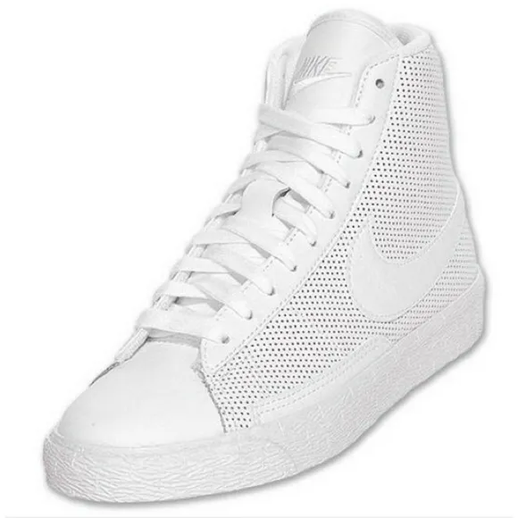NIKE // rare mismatch 9/9.5 blazer perforated mid top sneaker