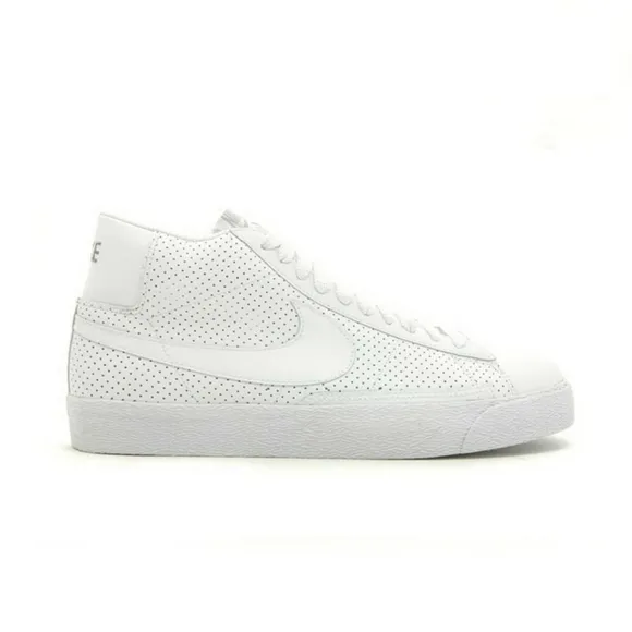 NIKE // rare mismatch 9/9.5 blazer perforated mid top sneaker