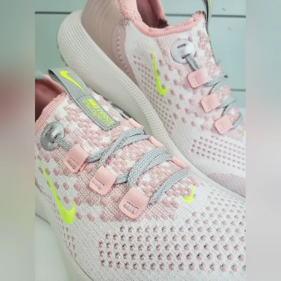 Nike React Escape Run FlyKnit Pink Oxford Volt Running Training Sneakers Women 8