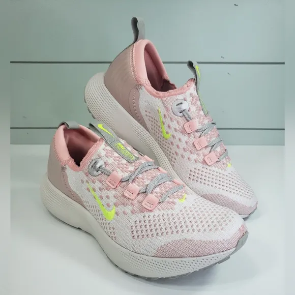 Nike React Escape Run FlyKnit Pink Oxford Volt Running Training Sneakers Women 8