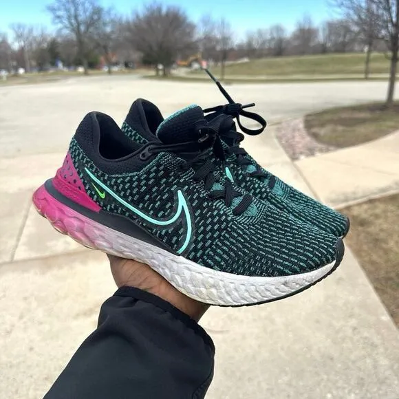 Nike React Infinity Run Flyknit 3 Women's Road Running Athletic Shoes Size 10.5
