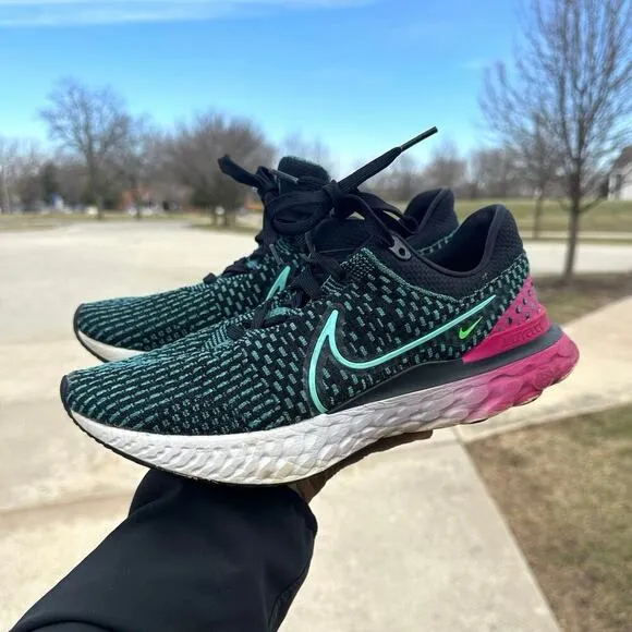 Nike React Infinity Run Flyknit 3 Women's Road Running Athletic Shoes Size 10.5