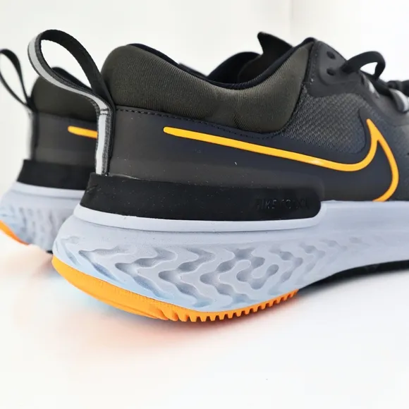 NIKE REACT MILER 2 (CW7121 - 200) ,Men's ROAD RUNNING Shoes Size 8