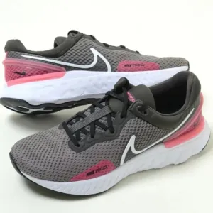 Nike React Miler 3 Road Running Pavement Activewear Athletic Shoes Grey …