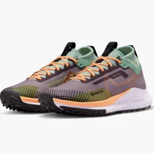 NIKE REACT Women’s ' Multicolor Athletic Sneakers  size 8