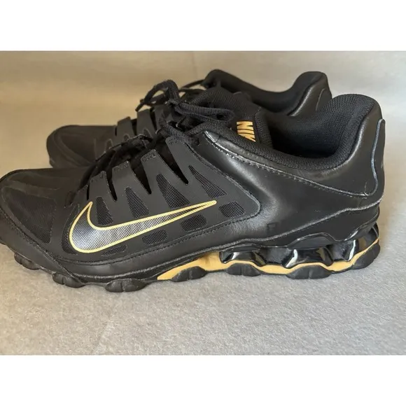 Nike REAX 8 TR MESH Black Gold 621716-020 Athletic Sneaker MENS US 13 Activewear