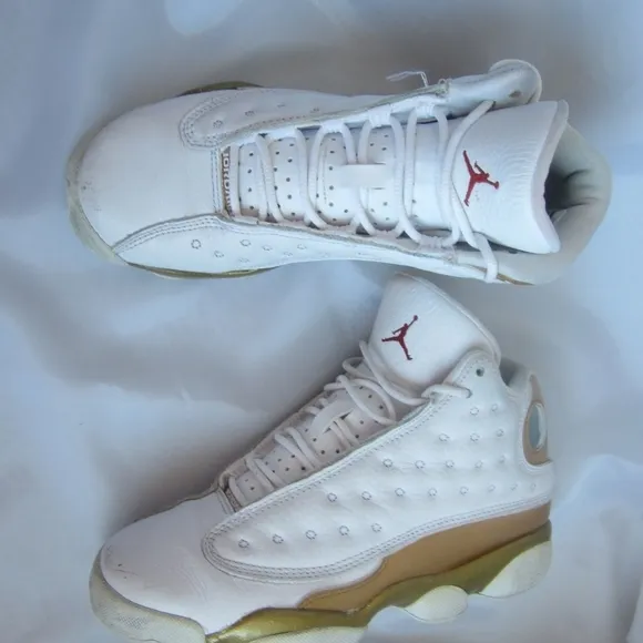 Nike Retro Air Jordan 13 XIII Tennis Basketball Shoes White Gold Youth Size 4.5Y