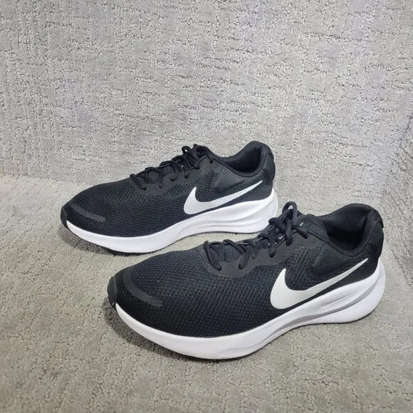 Nike Revolution 7 Men's Size US 11.5 Wide Black White Road Running Sneaker Shoes