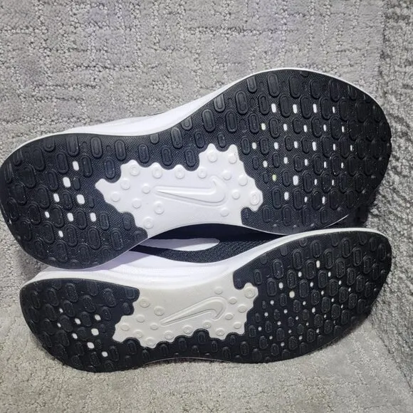 Nike Revolution 7 Men's Size US 11.5 Wide Black White Road Running Sneaker Shoes