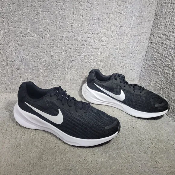Nike Revolution 7 Men's Size US 11.5 Wide Black White Road Running Sneaker Shoes