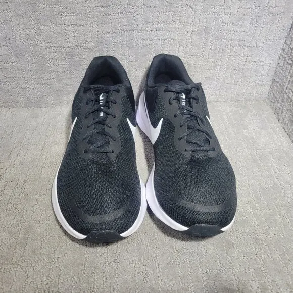 Nike Revolution 7 Men's Size US 14 Wide Black White Road Running Sneaker Shoes