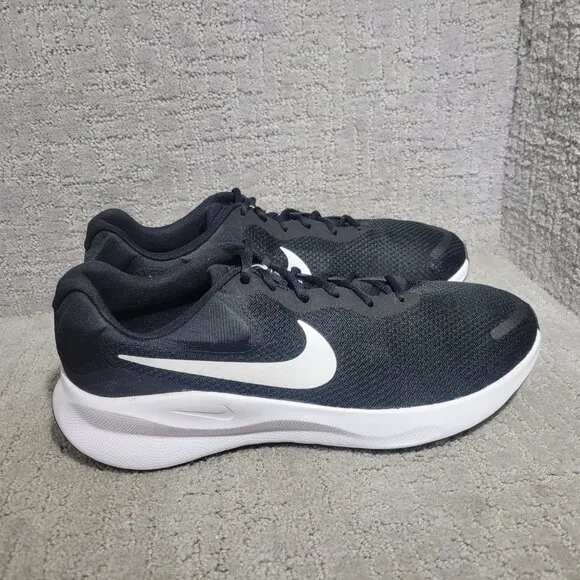 Nike Revolution 7 Men's Size US 14 Wide Black White Road Running Sneaker Shoes