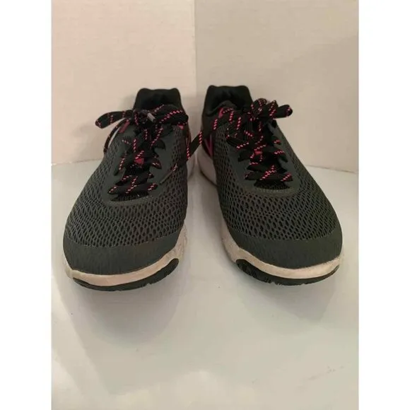 Nike Running  Women’s 7 Pink Black White 869566-00