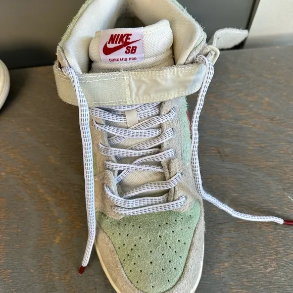 NIKE SB DUNK MID PRO WHITE WIDOW MEN'S SHOES, 2018, RARE SZ 11.5! COLLECTOR’S!