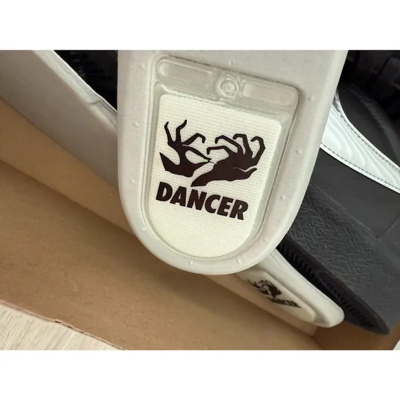 Nike SB Zoom Blazer Low Men's size 13 'Dancer Skateboards' Shoes HJ6703-001