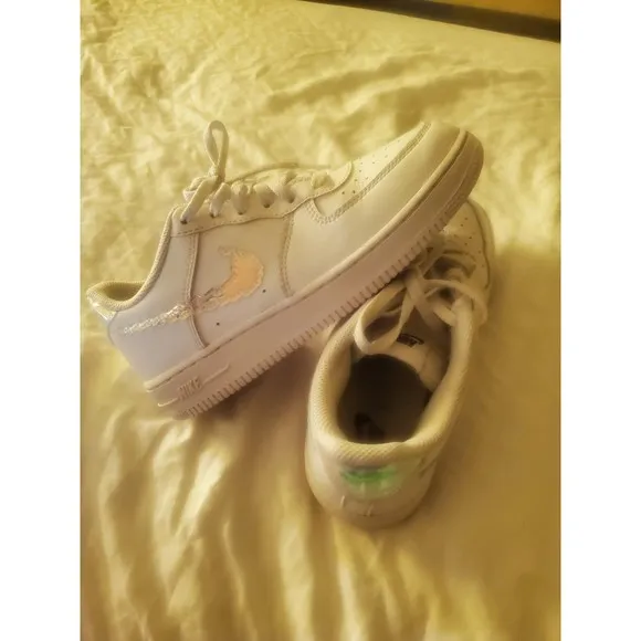 Nike Sneakers Voor Jongens tennis shoes Holographic Size 2.5y