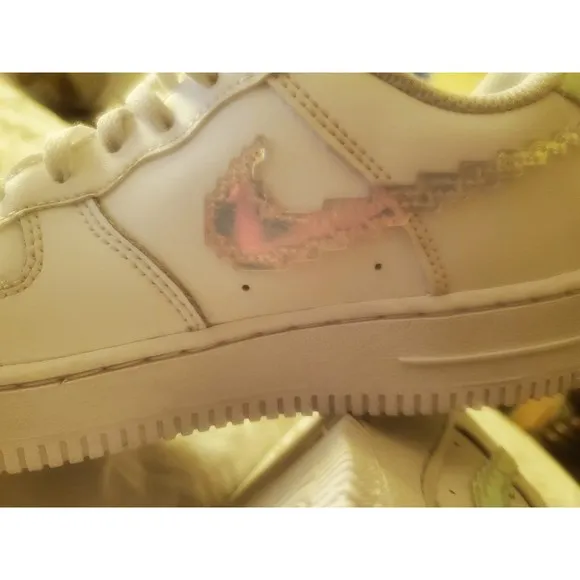 Nike Sneakers Voor Jongens tennis shoes Holographic Size 2.5y
