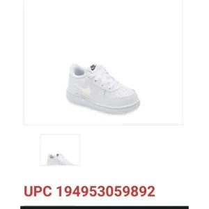 Nike Sneakers Voor Jongens tennis shoes Holographic Size 2.5y