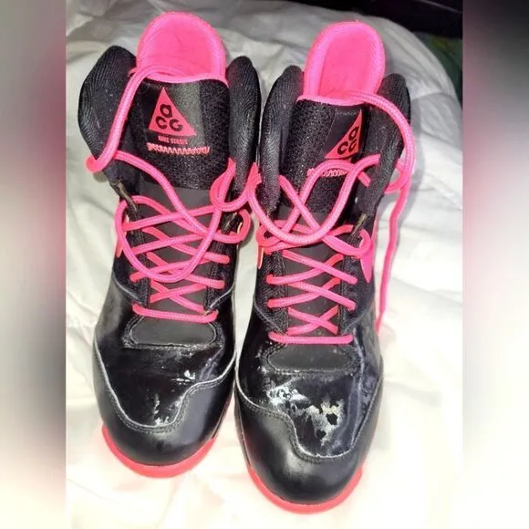 Nike Stasis ACG Tennis Shoes Youth Girls Size 6Y Black Hot Pink Hightops Neon.
