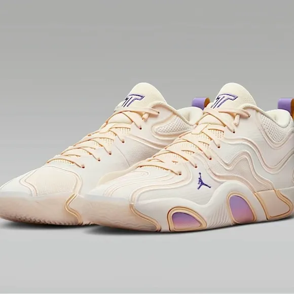 Nike Tatum 3 Men’s 5.5 Womens 7 Cream  Lavender Athletic Shoes Brand Nee in Box