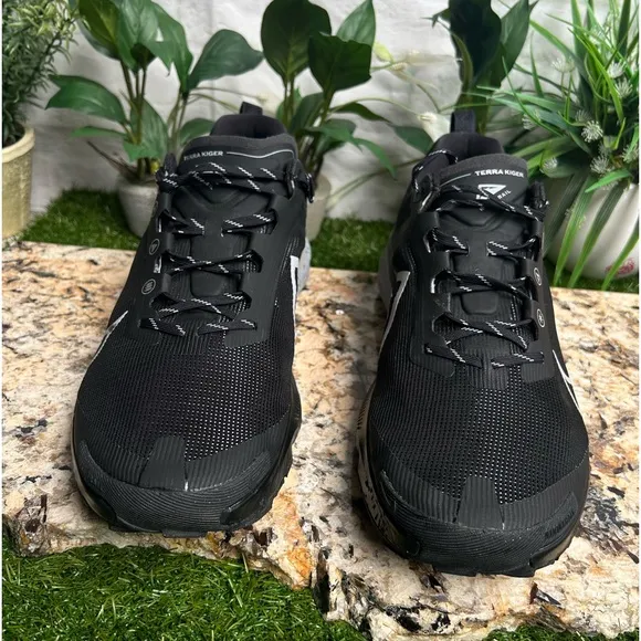Nike TERRA Kiger 9Men's Trail-Running Shoes size 14 Blk/Gry/Slvr