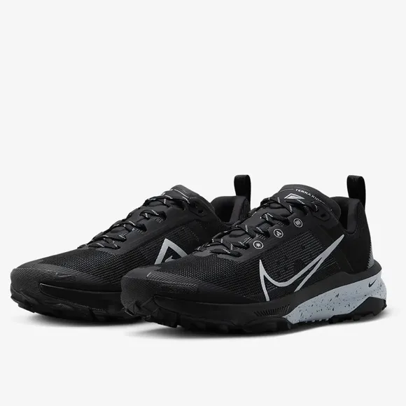 Nike TERRA Kiger 9Men's Trail-Running Shoes size 14 Blk/Gry/Slvr