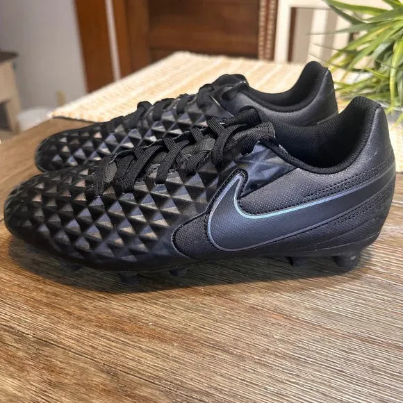 Nike Tiempo Legend 8 Kinetic Black  Soccer Cleats AT6107-010 Young Men Size 6