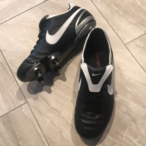 Nike Tiempo mystic II SC Black White shoes