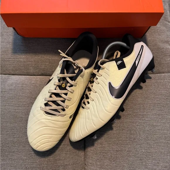 Nike tiempo SG-PRO cleats