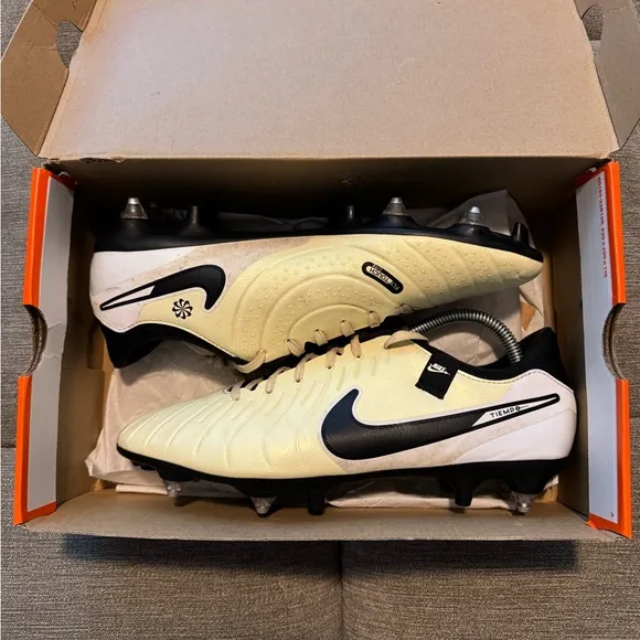 Nike tiempo SG-PRO cleats
