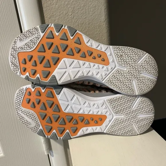 Nike Train Ultrafast Flyknit Mens Size 11 Orange Training Shoes Sneakers