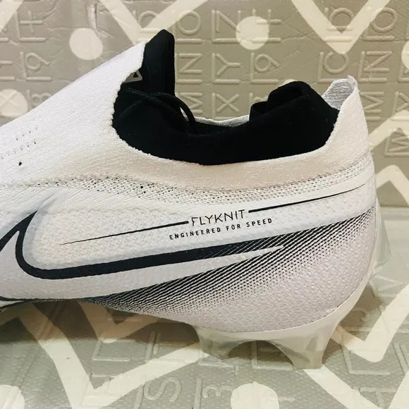 Nike Vapor Edge 360 Elite Flyknit football shoes