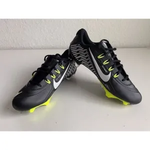 Nike Vapor Edge 360 VC Football Cleats Black Volt DO6294-001 Men’s Sz 7.5 NEW