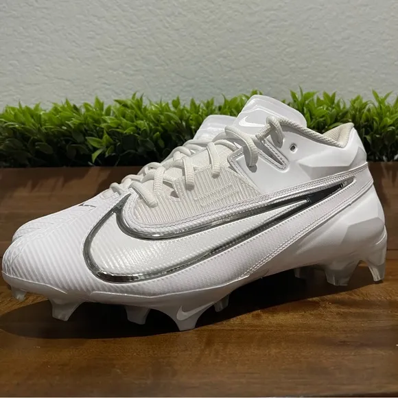 Nike Vapor Edge Elite 360 2 Football Cleats White DA5457-100 Men’s Size 11 NEW