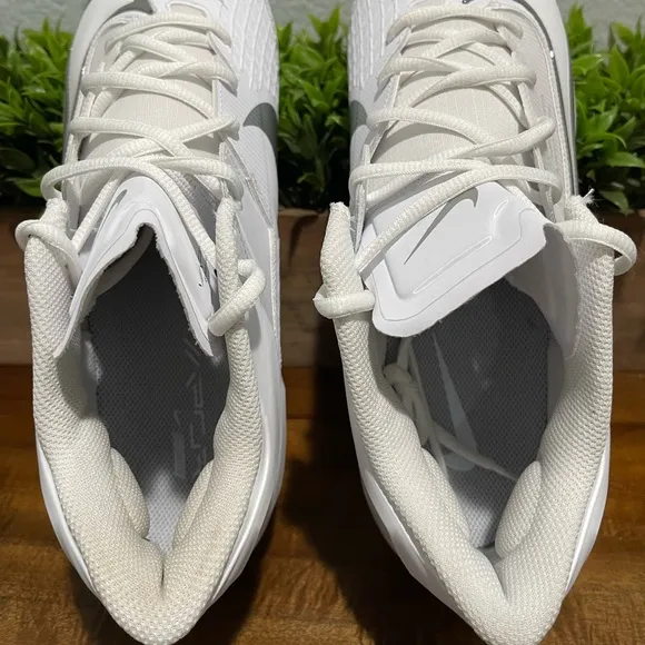 Nike Vapor Edge Elite 360 2 Football Cleats White DA5457-100 Men’s Size 11 NEW