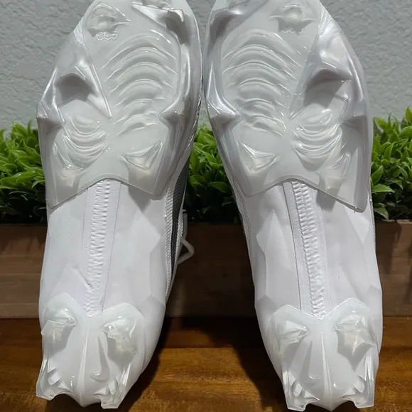 Nike Vapor Edge Elite 360 2 Football Cleats White DA5457-100 Men’s Size 11 NEW