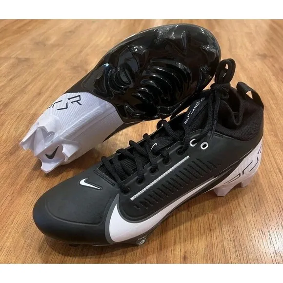 Nike Vapor Edge Pro 360 2 Men's Football Cleats DA5456-001 Black White SIZE 10.5