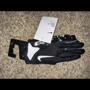 Nike Vapor Jet 7.0 Football Gloves Youth Black/White