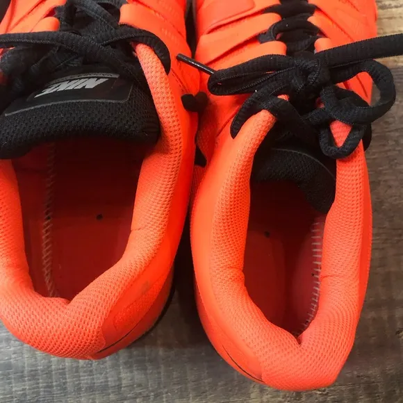 Nike Vapor tennis shoes (Roger Federer) orange and black GUC size 11
