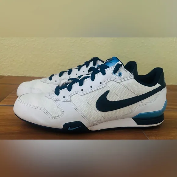 Nike White and Navy Sneakers Tennis Shoes Size 110