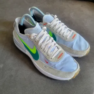 Nike Womens 9 Shoes Waffle One SE Low Double Swoosh Grey Ghost Green DX4309-001