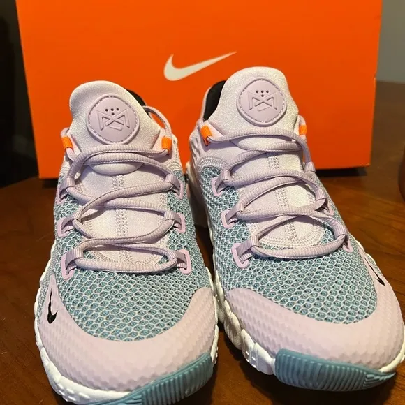 Nike Women's Free Metcon 4 Training Shoes Size CZ0596 555 New Doll
